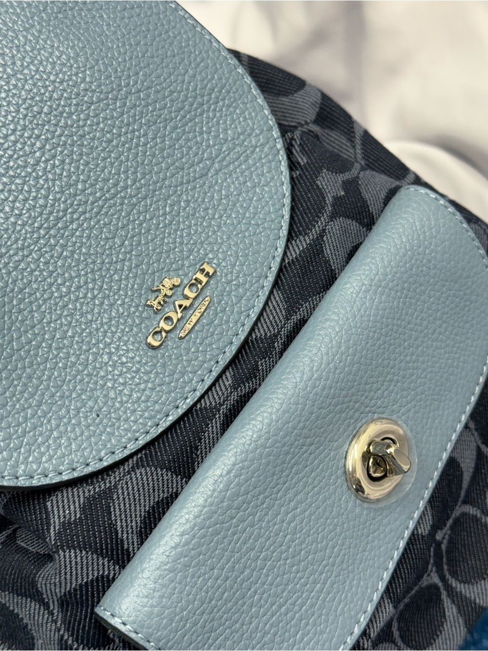 (new+tag) Coach Mini Backpack Denim Leather Light Blue /Navy Signature Monogram - Picture 6 of 15